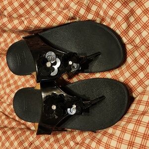 FITFLOP! Like New! Black Patent! Size 10!